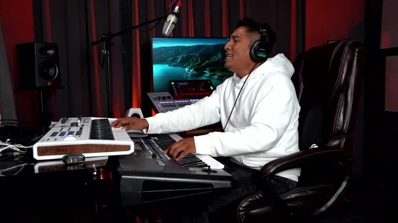 Rosas Blancas Gama Y Sus Teclados