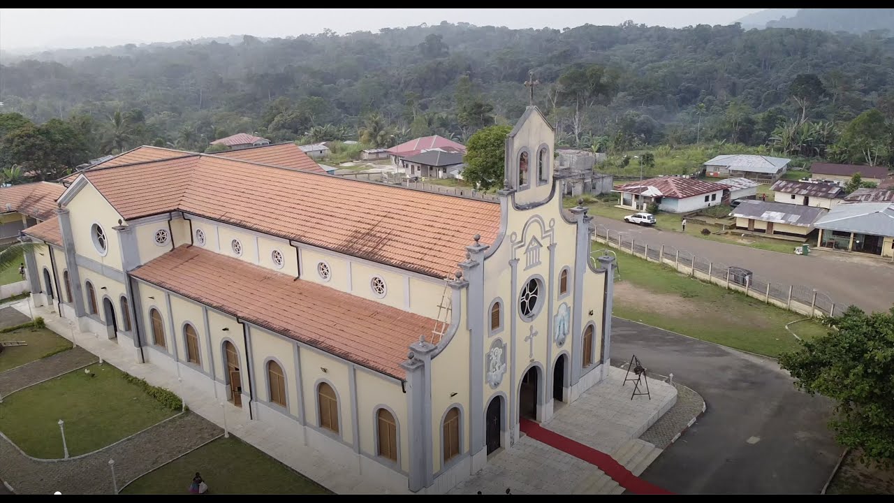 CORO NTONDOBE DE LA CATEDRAL DE SAN JOSÉ (GUINEA ECUATORIAL)