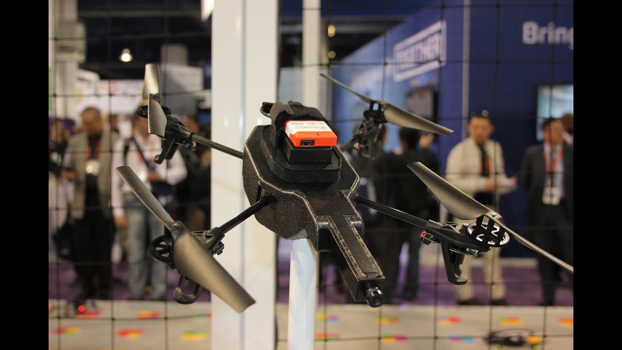 CES 2013 - Parrot AR.Drone 2.0 Synchronized Flight Demo