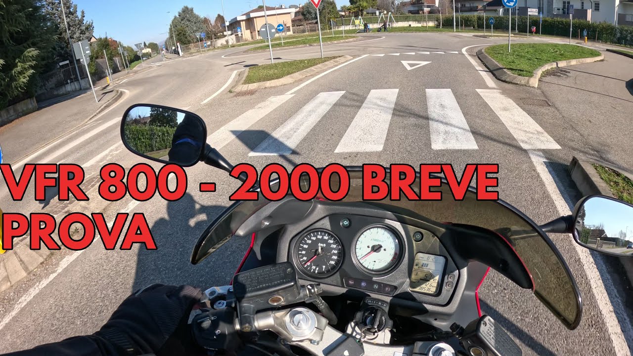 VFR 800 DEL 2000 PROVA SU STRADA