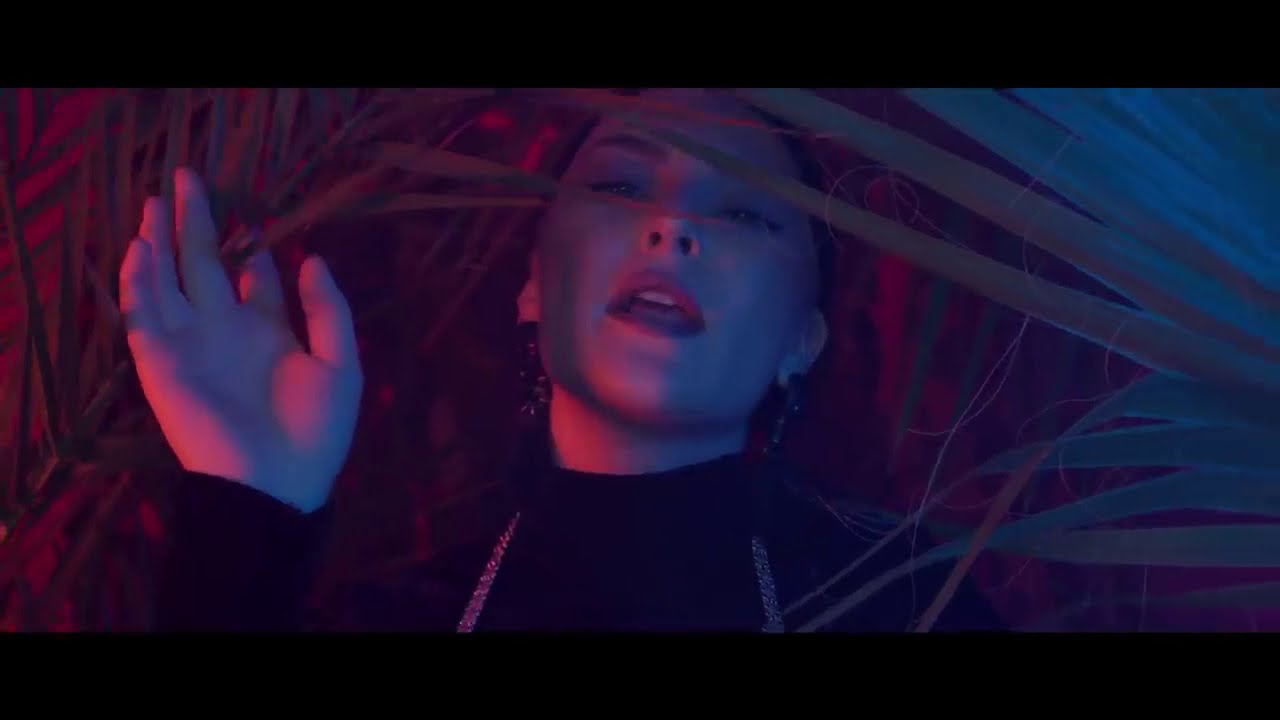 Serena - Safari | Official Video