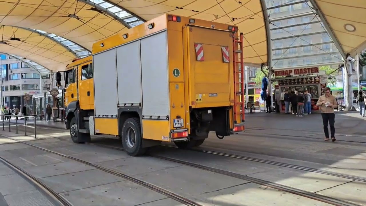 Entstördienstfahrzeug und Rüstwagen mit neuen Horn Wiener Linien