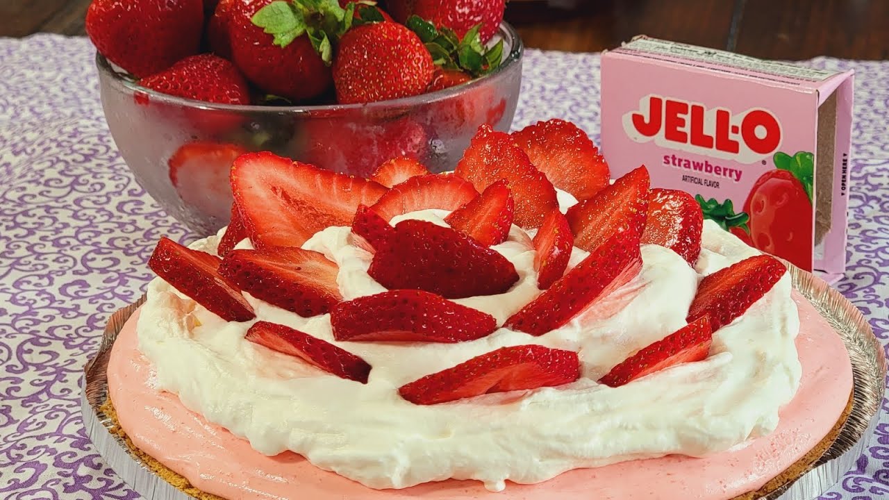 Strawberry 🍓 Cream Pie