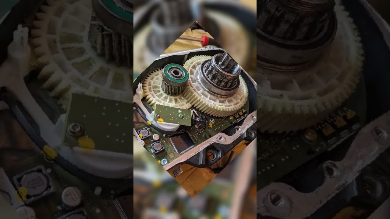 Rummaging through the Bosch Performance mid-drive motor.