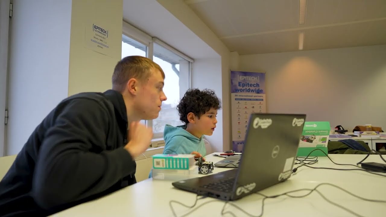 Milestone: 28,000 laptops!