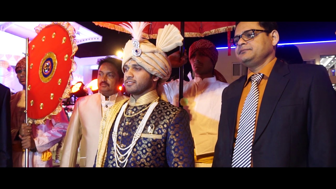A VARMALA TO REMEMBER |GRAND BRIDE & GROOM ENTRY|