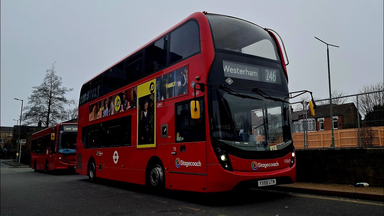 FRV. Stagecoach Route 246: Bromley North - Westerham. E400 MMC 11069 (YX68 UTM)