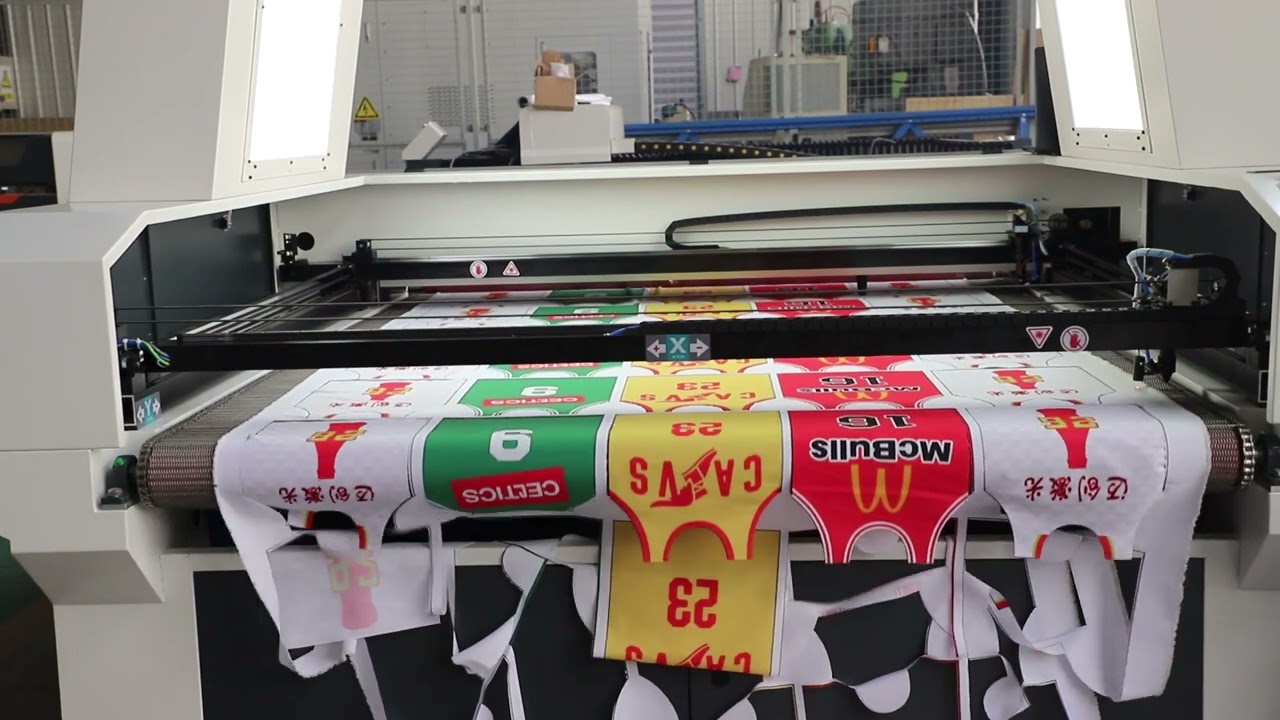 CO2 Camera Laser Cutting Machine | Print fabric laser cutting machine with camera