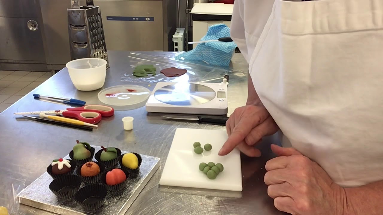 Marzipan fruits