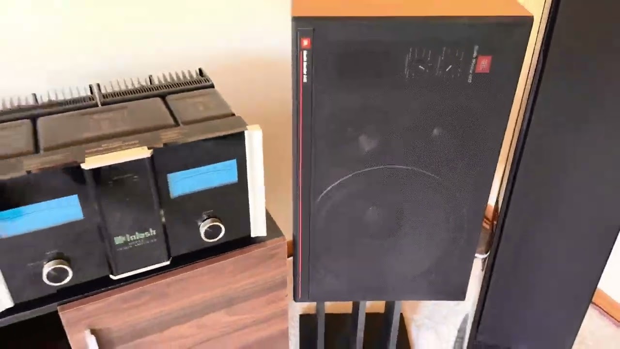 JBL 4412