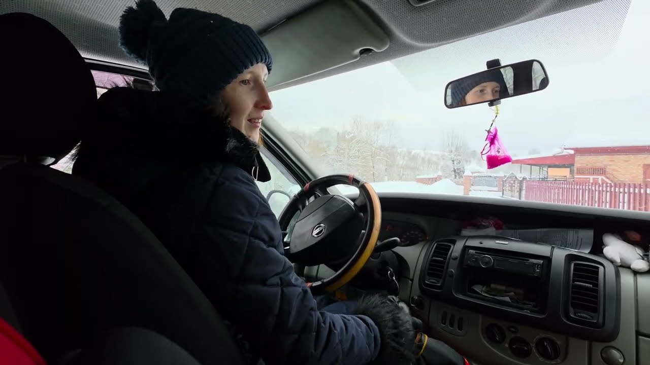 ASMR ❄️ CAN'T DRIVES ENTER IN THE YARD 🧊 STUCK AND SLIDING | Woman Driving Manual Car 🎀 