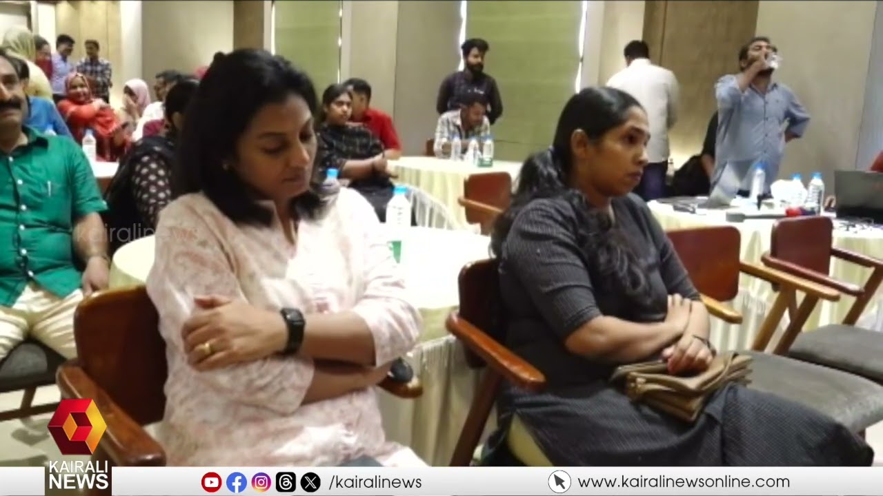 പാലോളി കുഞ്ഞിമുഹമ്മദ് പ്രഥമ മാധ്യമ അവാർഡ് വിതരണം മുഖ്യമന്ത്രി പിണറായി വിജയൻ നിർവ്വഹിച്ചു | AWARDS
