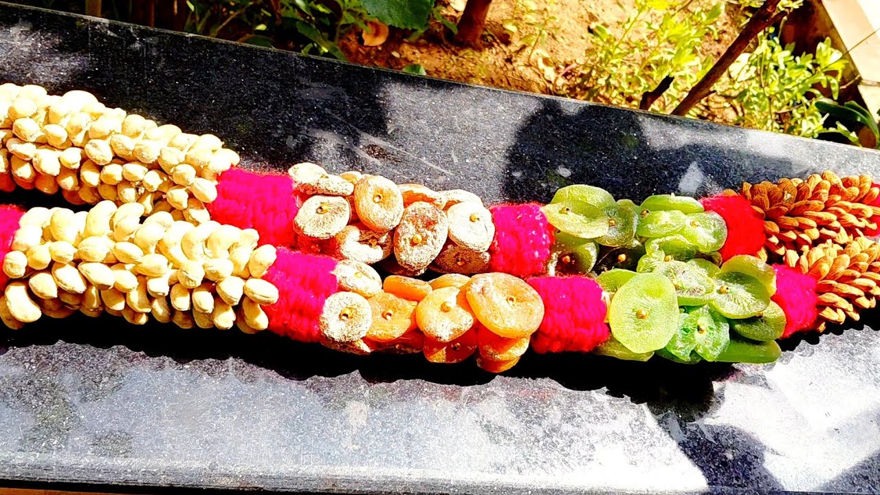 ఖరీదైనడ్రైఫ్రూట్స్ దండ ఫంగస్ పట్టింది|ఇంతఖరీదైనది ఎలాబాగుచేయాలో?ముసురువానలకు ఇల్లంతా ఇలానే ఉంది