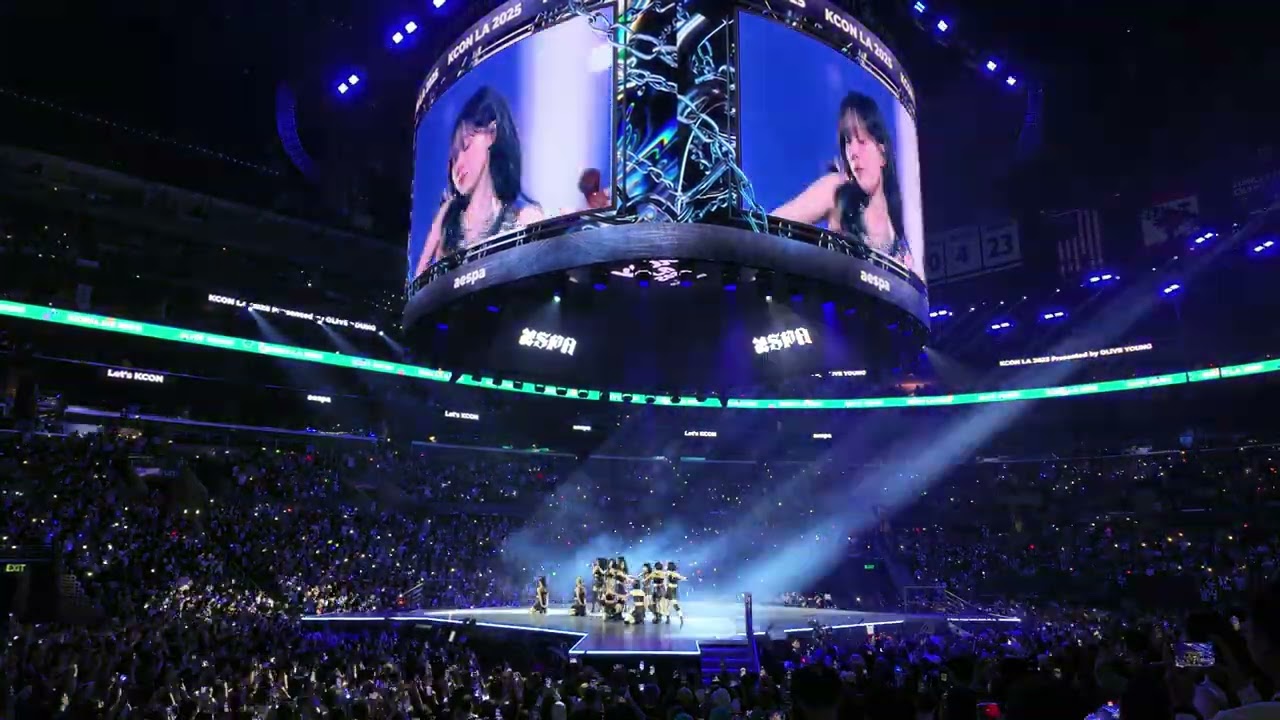 aespa whiplash KCON 2025