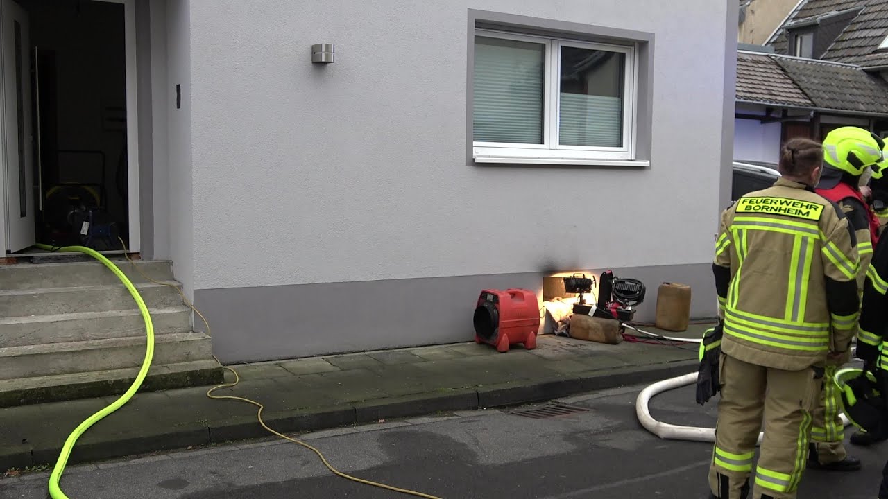 Verpuffung bei Demontage von Heizöltank - 3 Verletzte in Bornheim-Walberberg am 06.01.21 + O-Ton