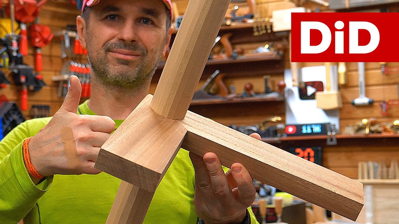 1065. Chinese Joinery: Słupek w środku połączenia na ucios (poprzez gniazdo i czop)