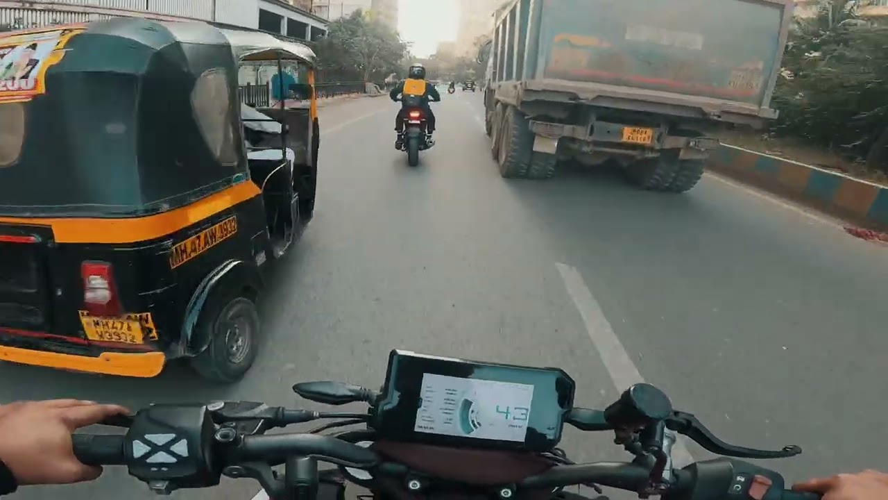 3 days to office travel videos, Kandivali to Thane Hiranandani (via ghodbuner)