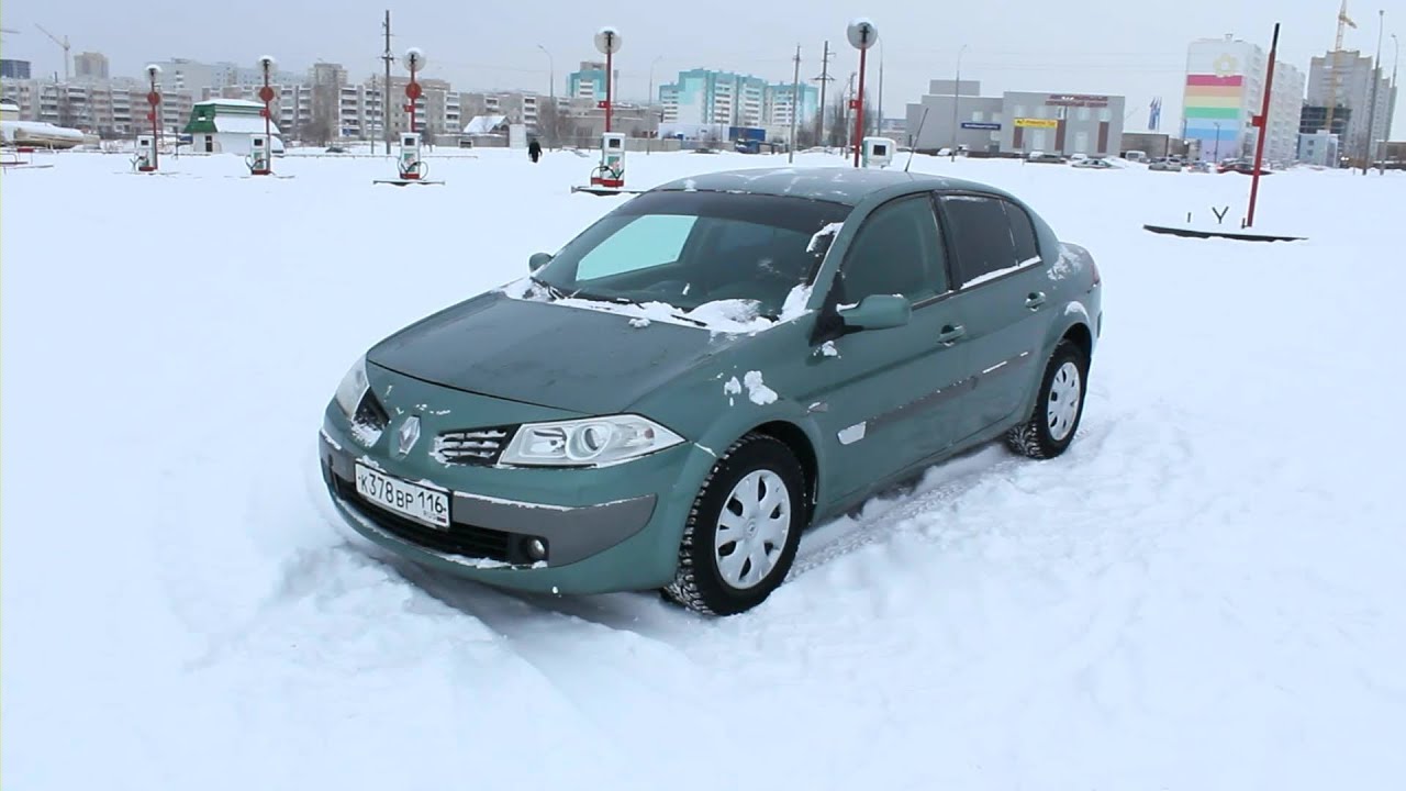 2006 Renault Megane. Start Up, Engine, and In Depth Tour.