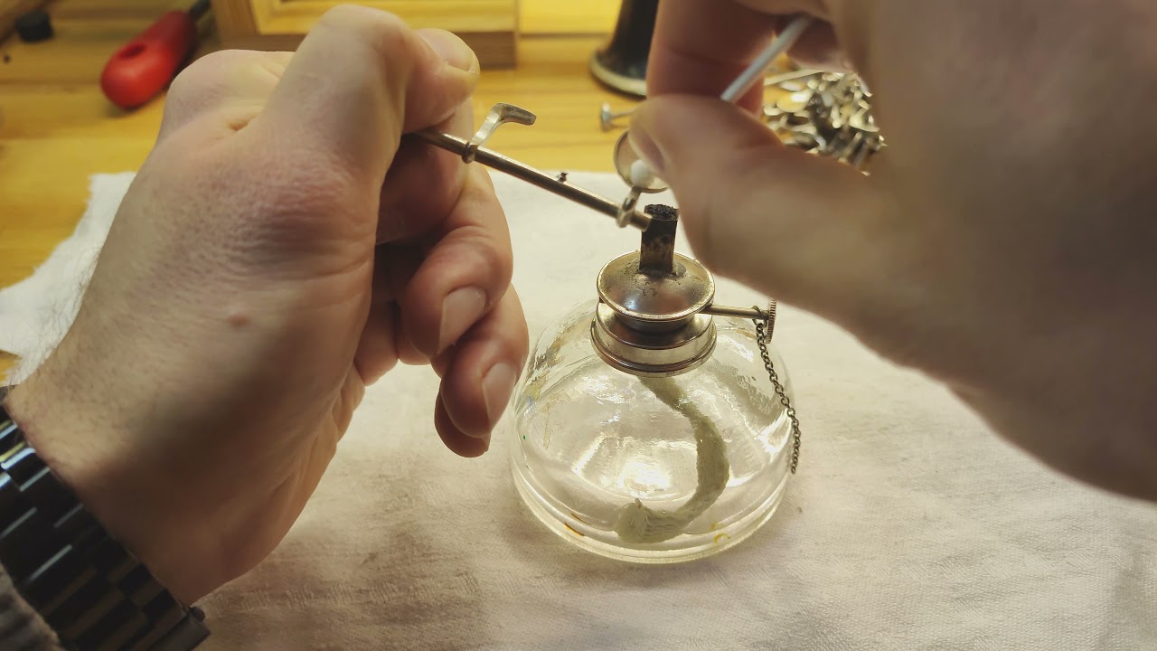 Clarinet repair step by step. Video tutorial part 1. Preparation