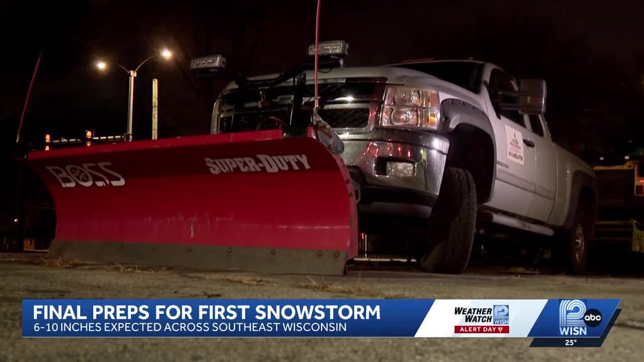 Milwaukee prepares for first snowstorm of the season
