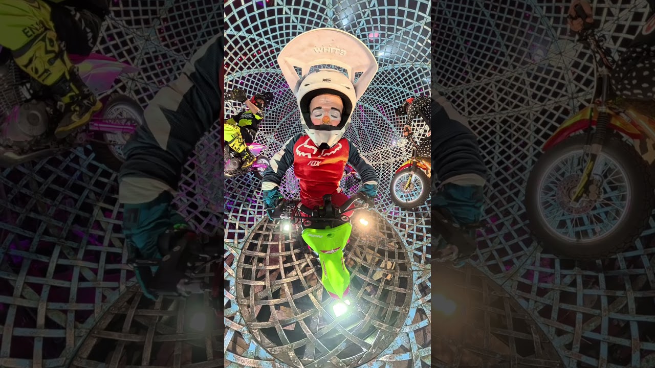 Часть 2! То, что вы не видите из волшебства #circuszyair #circus #dirtbikes #globeofdeath #stunts