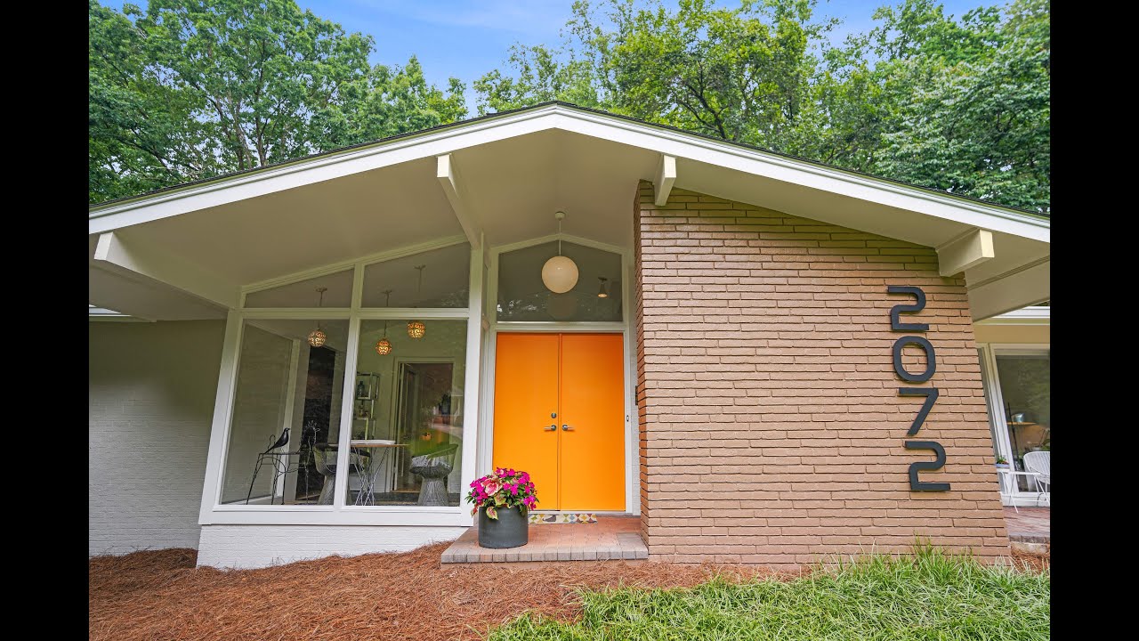 2072 Castleway Drive, Atlanta, GA