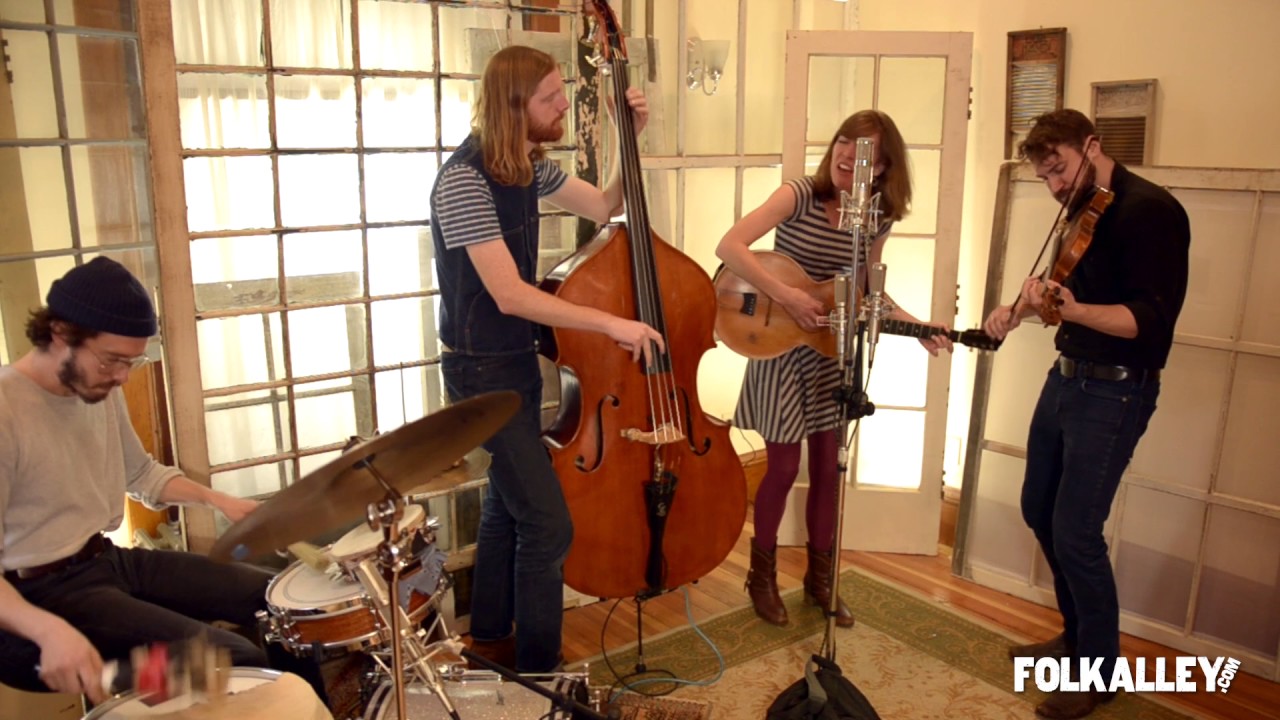 Folk Alley Sessions: The Stray Birds - 