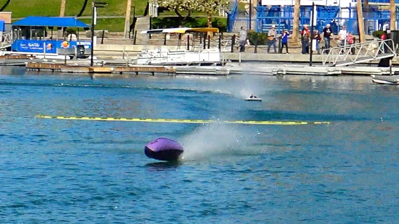 RC Boat Racing Friday Test Laps 9