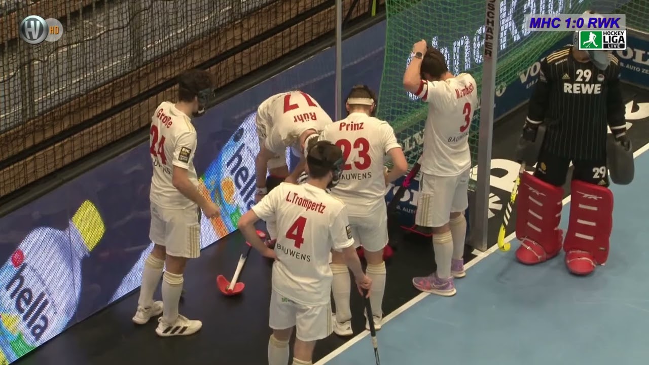 1. HF Volvo E.R.B.Final4 Hallenhockey Herren Mannheimer HC vs. Rot-Weiss Köln 29.01.2022 Highlights