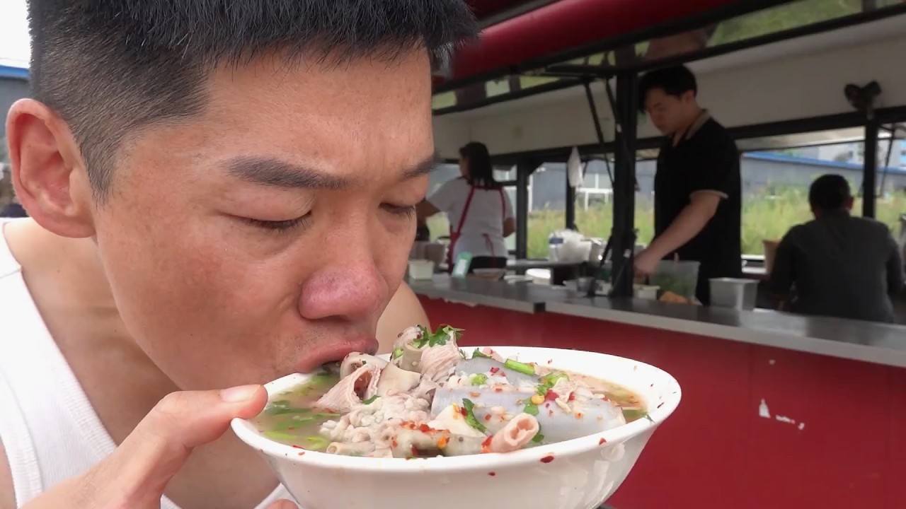 在狮城沧州早上怼三碗霸气猛男硬核羊肠子，成似那个了【海吃王】