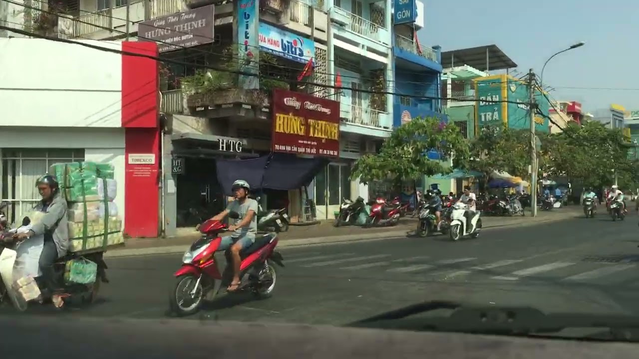 One Minute Tours: Ho Chi Minh City, Vietnam.Traffic.