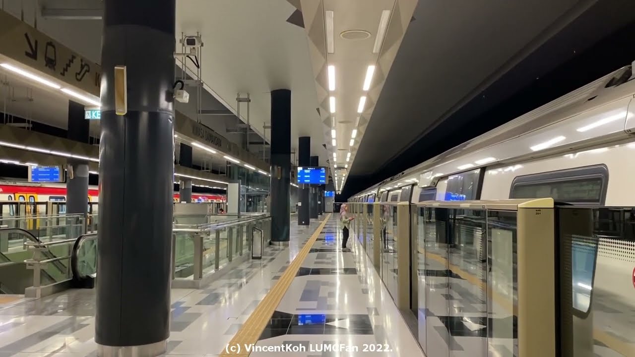 HAPPY NEW YEAR special! {TRAIN RACE} at Kwasa Damansara