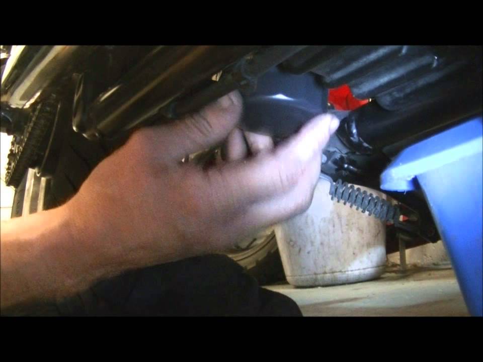 Delboy's Garage, Triumph Bonneville Pt #3 'Oil Change'
