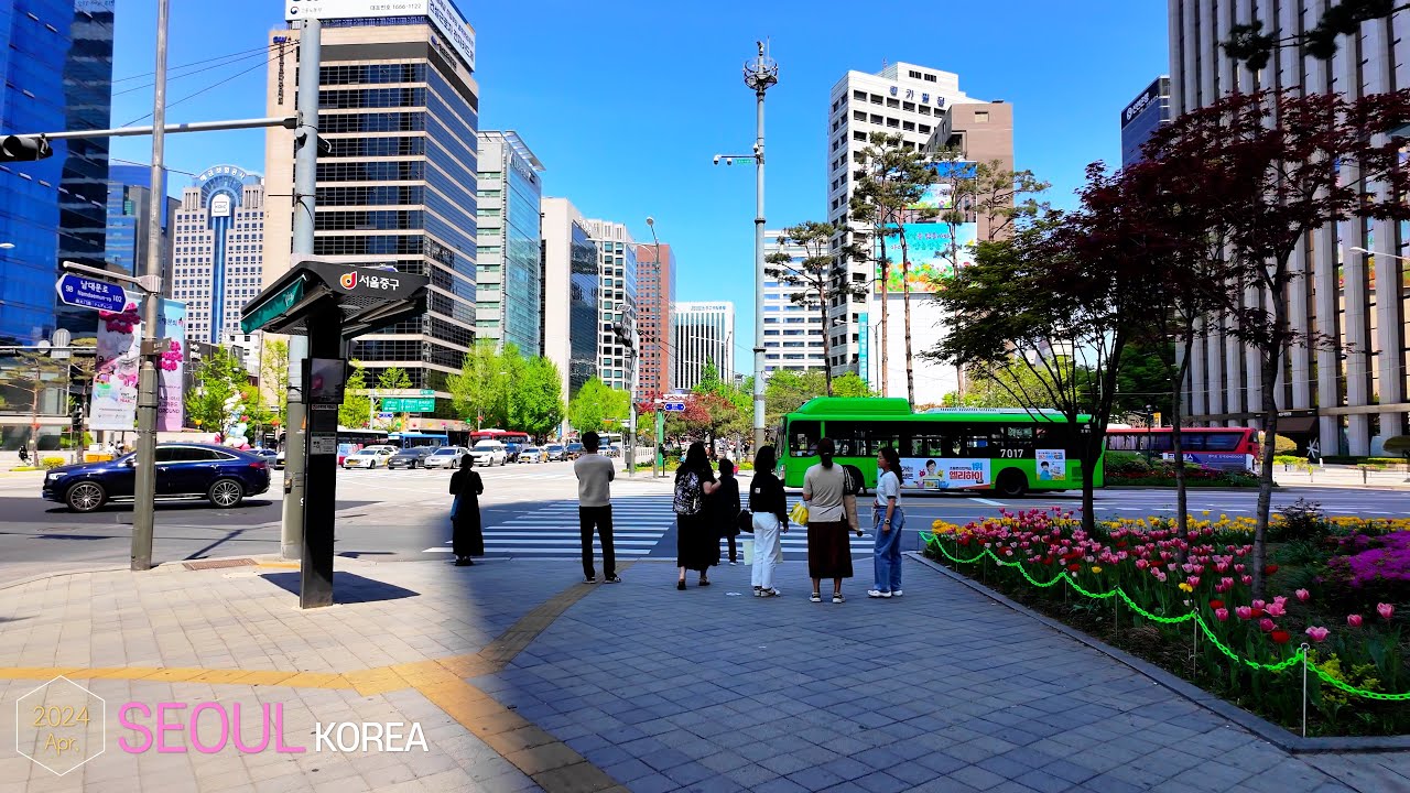 Walking from Seoul Tower to Ikseon-dong Hanok Street •[4k] Seoul, Korea