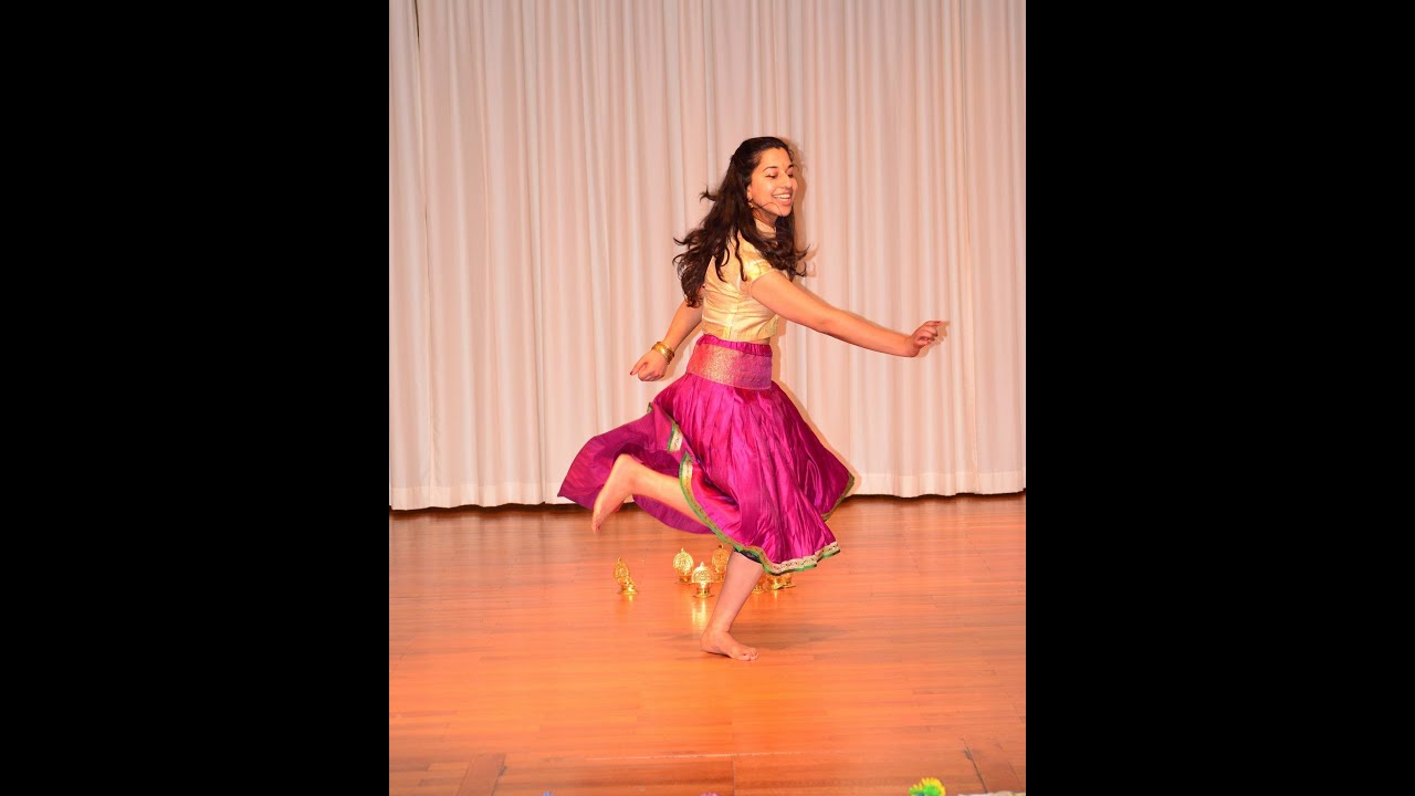 Manwa Laage Dance Performance | Aayushi Srivastava