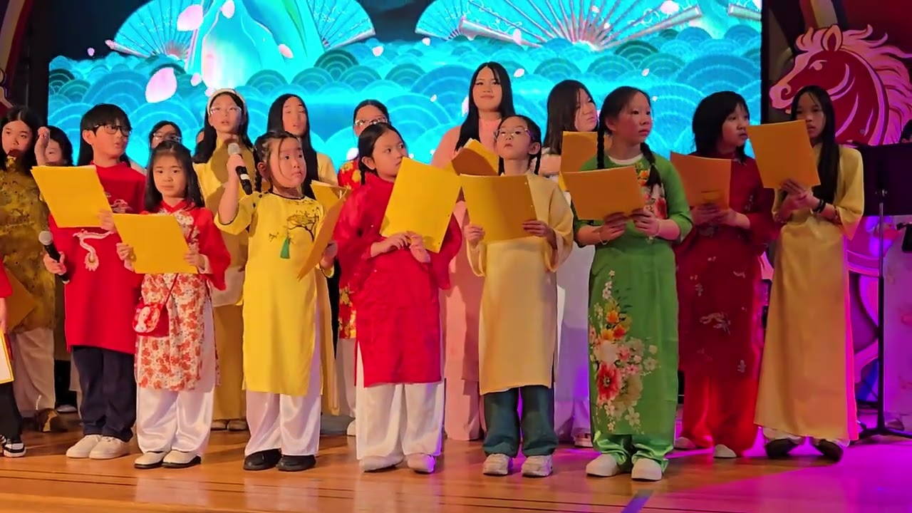 Ca Doan Chien Con: xin chao mua xuan Tet 2026