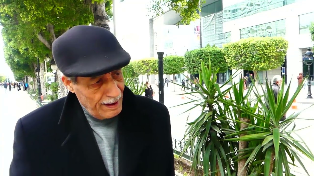 النقابات تسببت في برشا ضر،ر  لمؤسستنا وأكثر مؤسسة هي المدارس و التعليم لذلك إنتشر العن-ف 