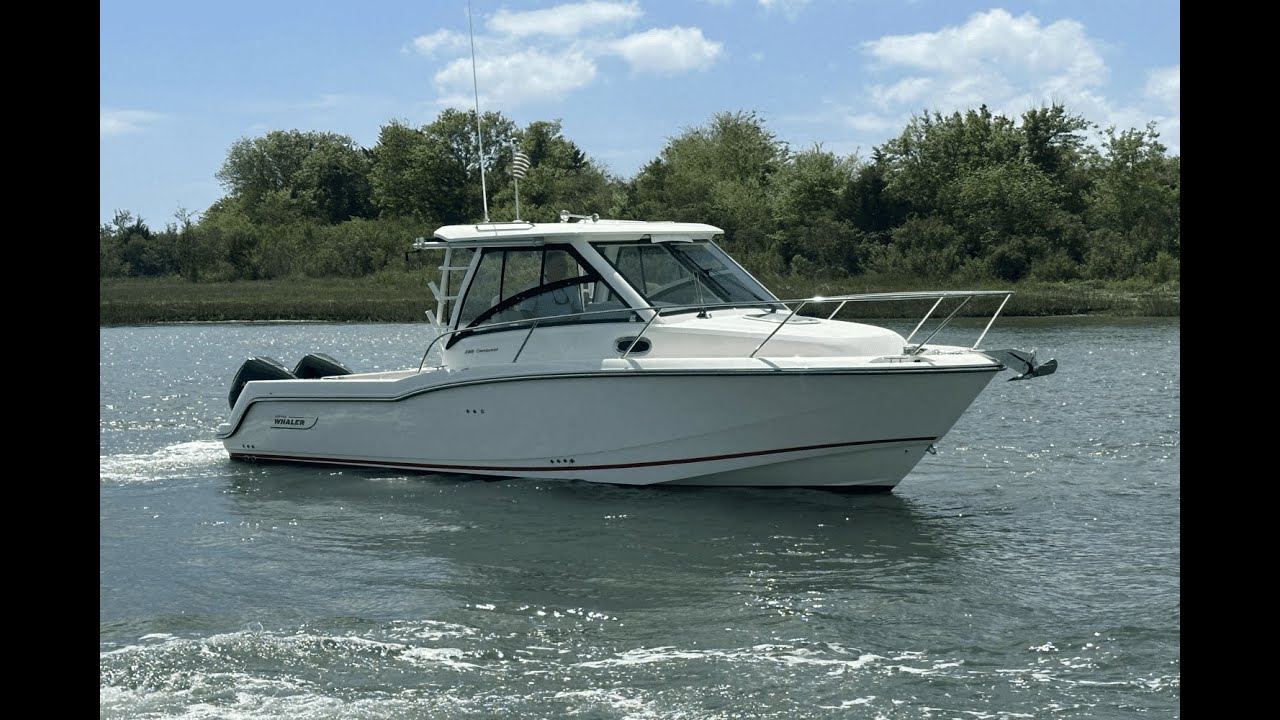 2024 Boston Whaler 285 Conquest | Available at MarineMax Wrightsville Beach