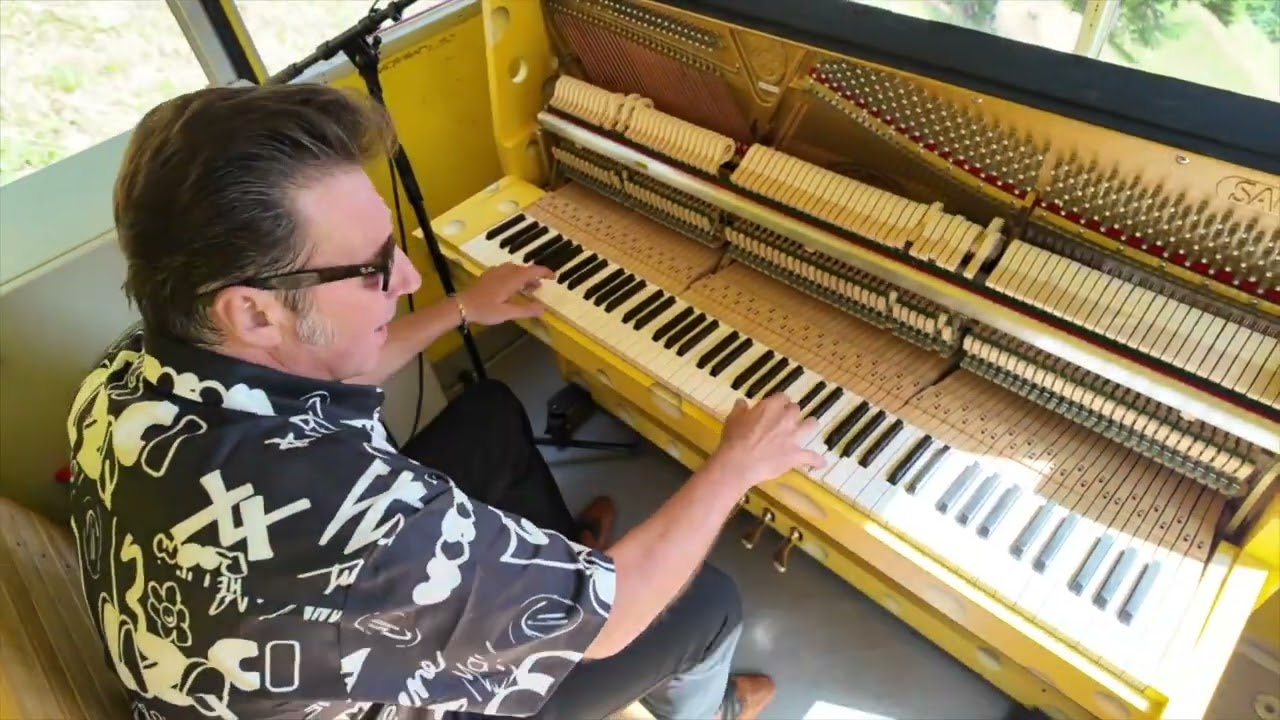 Boogie Woogie goes Wild on the Funicular - Nico Brina