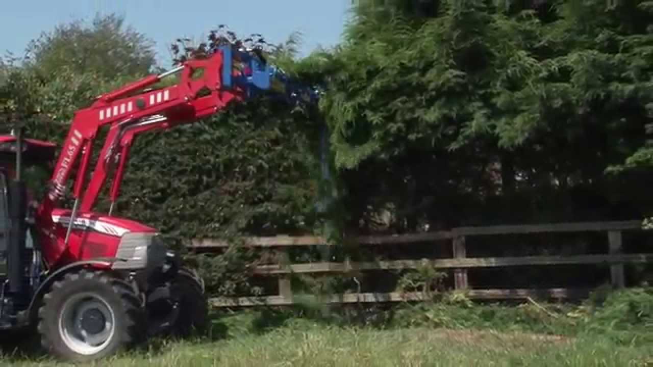 Taille haie sur Tracteur