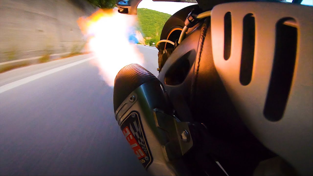 2007 SUZUKI GSXR 750 | EXHAUST VIEW | YOSHIMURA SPITTING FLAMES | ACCELERATION & MORE