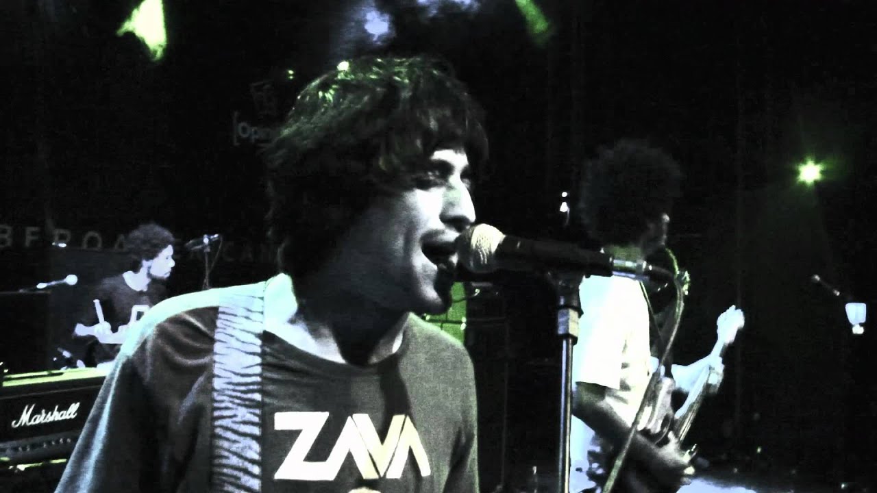 SuperBong - Pay to Play ( El Mapa de Todos 2011)