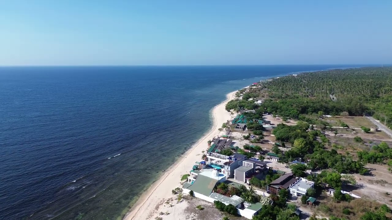 Patar Beache, Max n Beach Resort..