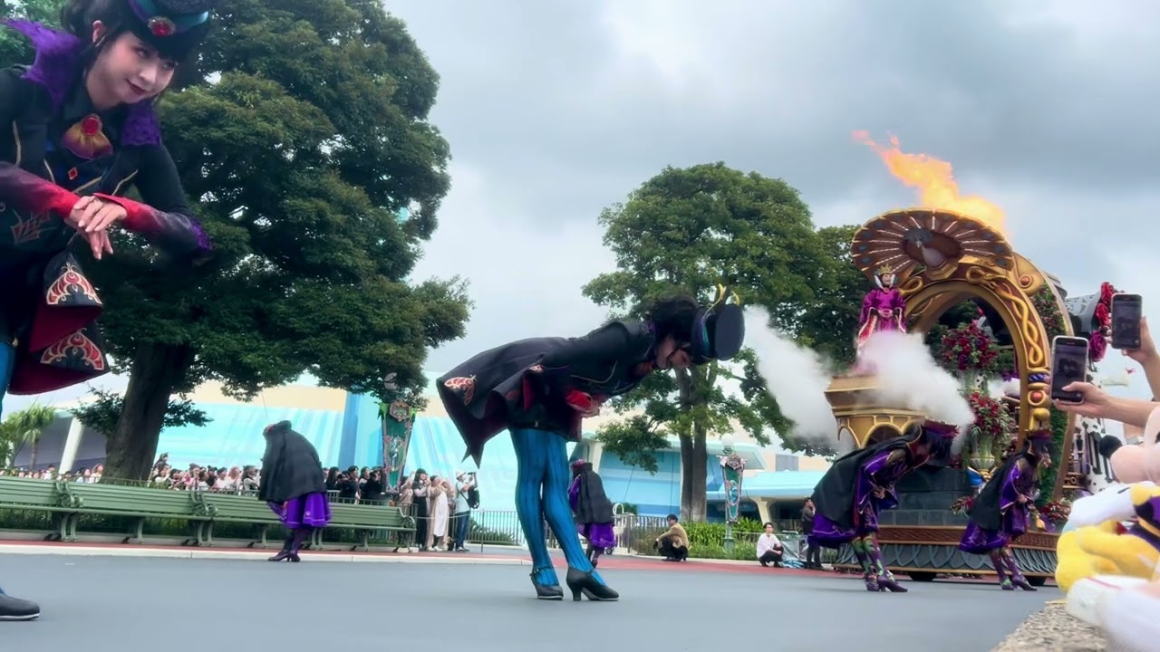 【9/30スニーク】ザ・ヴィランズ・ハロウィーン“Into the Frenzy”