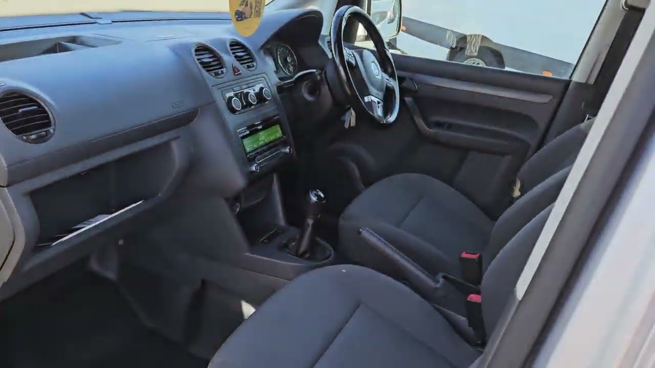 YR15 YKS VW CADDY