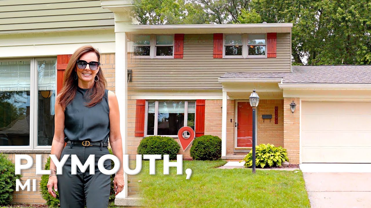 Touring a Timeless Plymouth Colonial!
