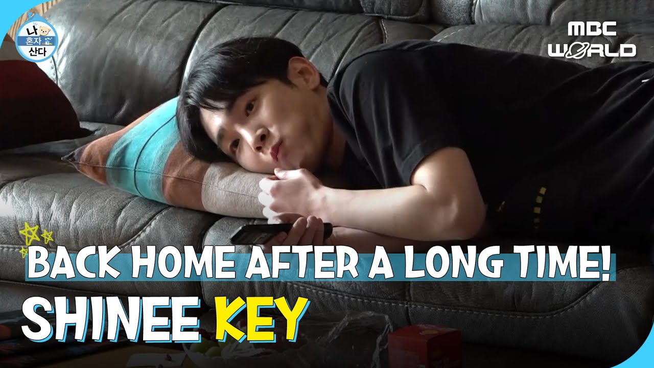 [C.C.] Visiting home after a long time, lounging while watching TV. Feeling so happy! #SHINEE #KEY