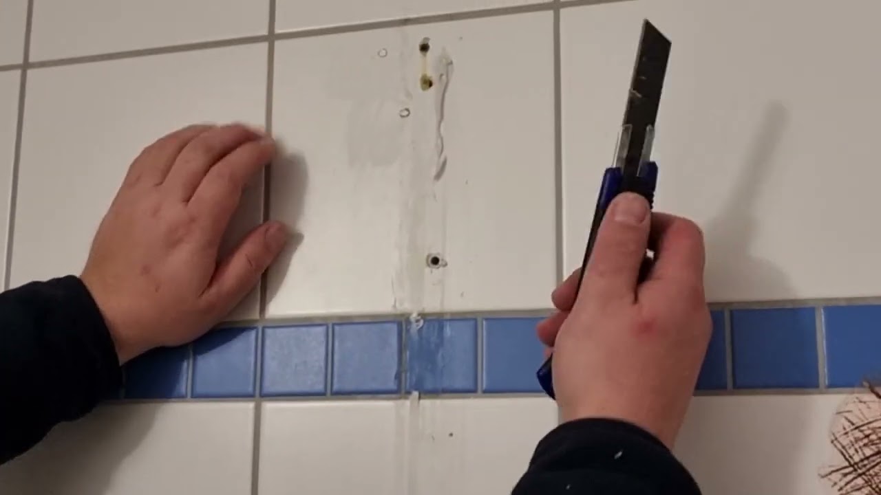 Duschkabine zerstörungsfrei abbauen - Verlegetipps von unserem Verlegeservice