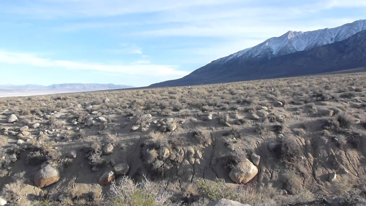 Alabama Hills - dry stream cutting alluvial deposits