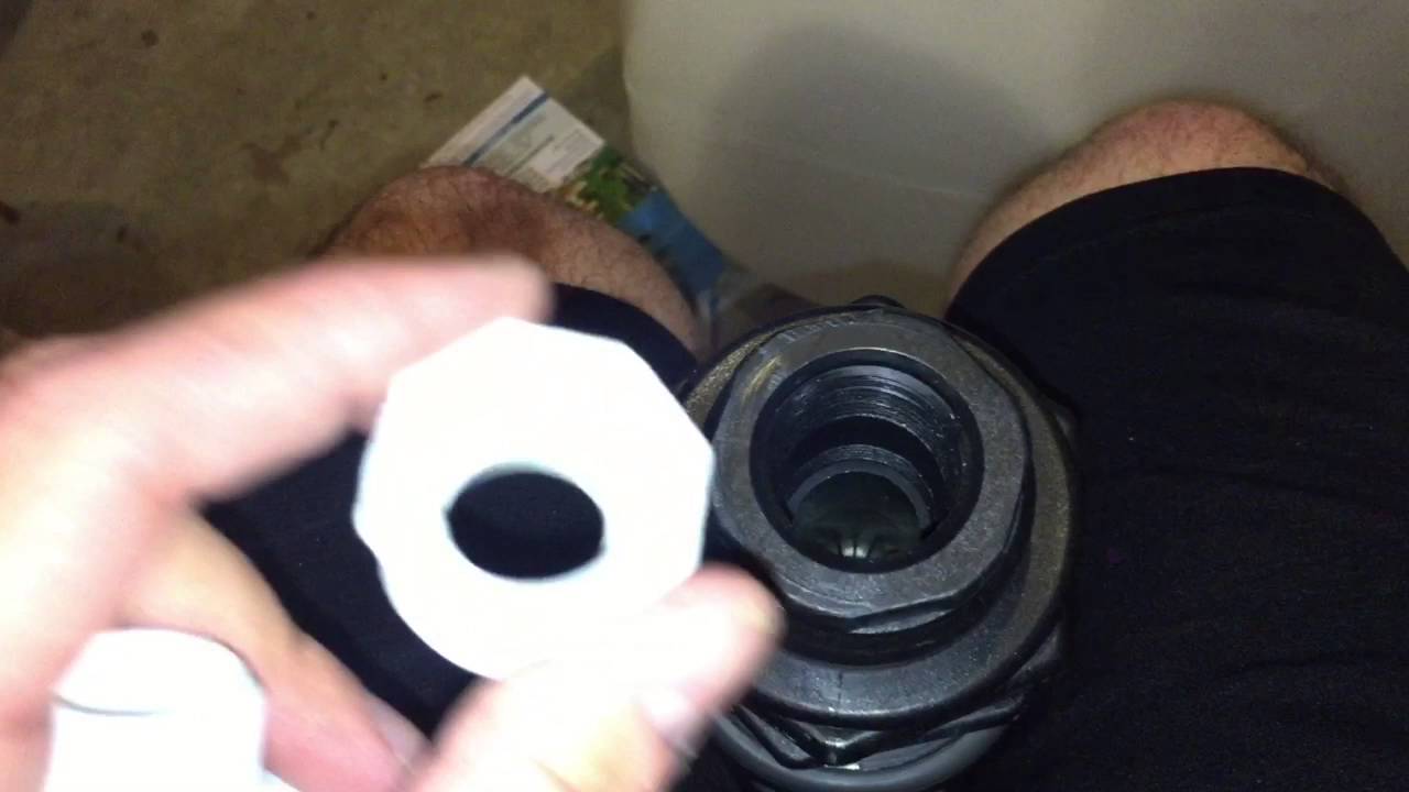 Pressure washer tank set up